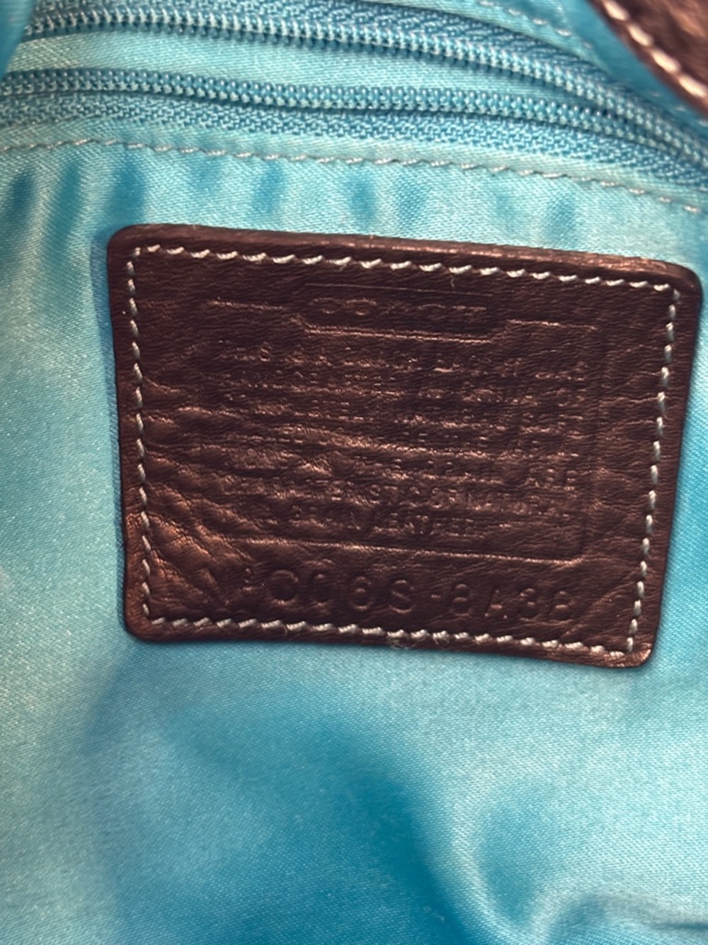 Vintage Coach Chelsea Pebbled Leather Turnlock Hobo Bag. - Picture 8 of 14